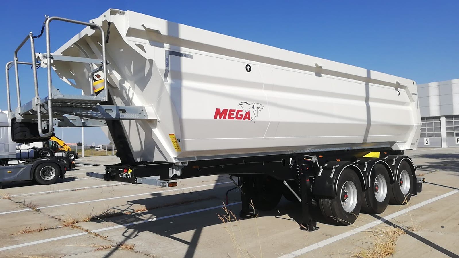MEGA Tipper 28m3 NEW, SAF DISC, HYVA, HARDOX, TOP !