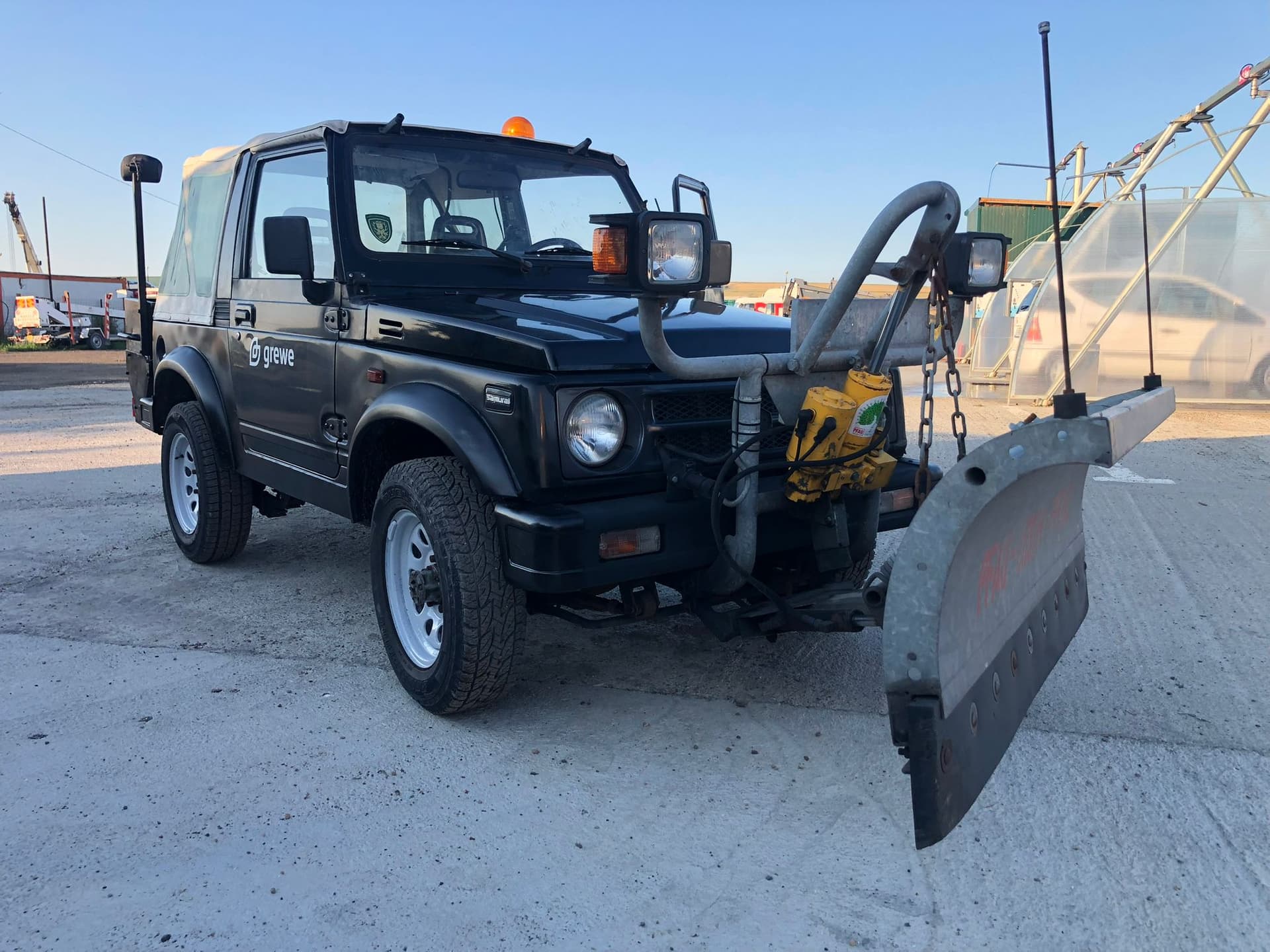 SUZUKI SAMURAI