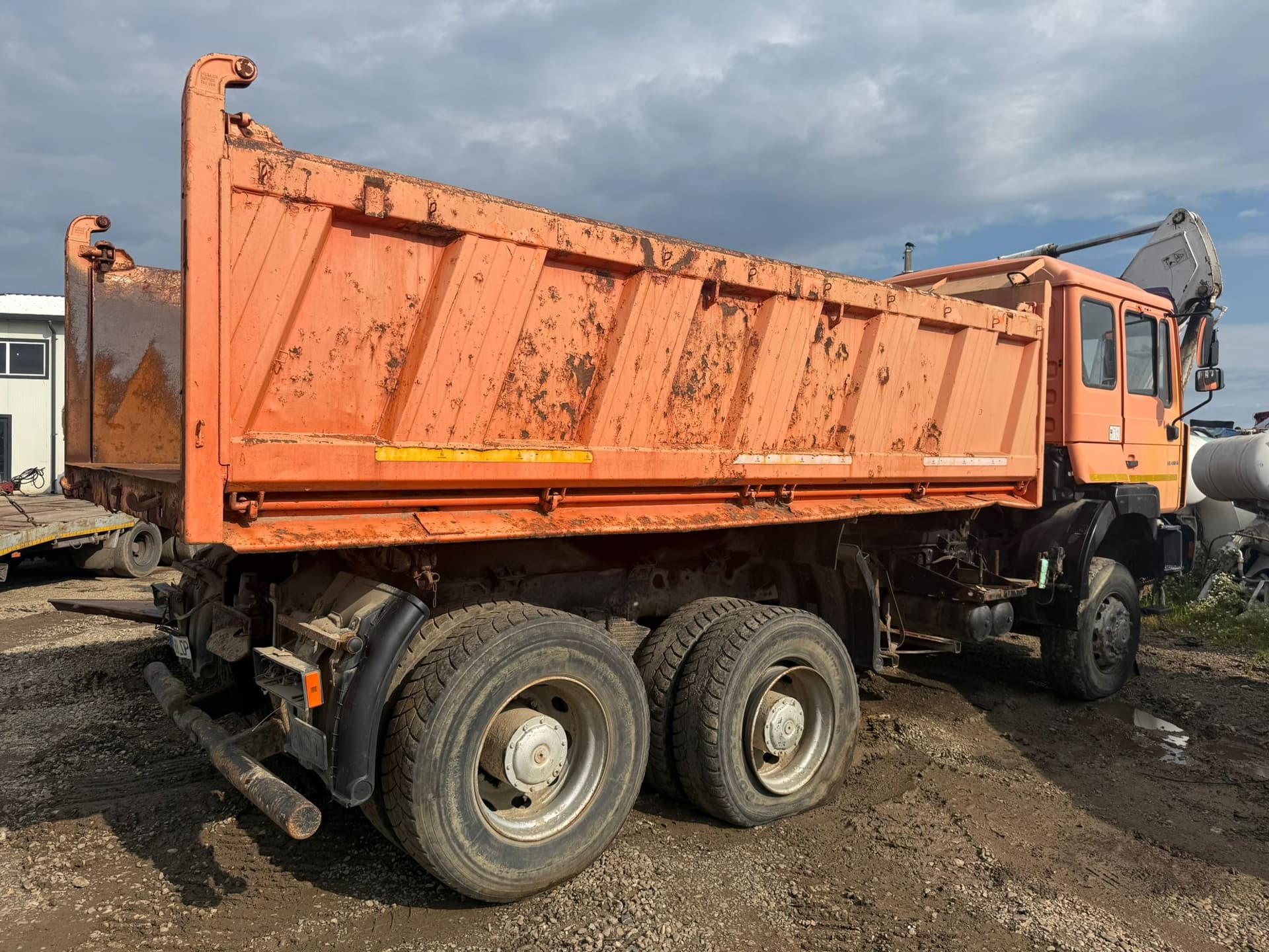 TIPPING BUCKET MEILLER KIPPER