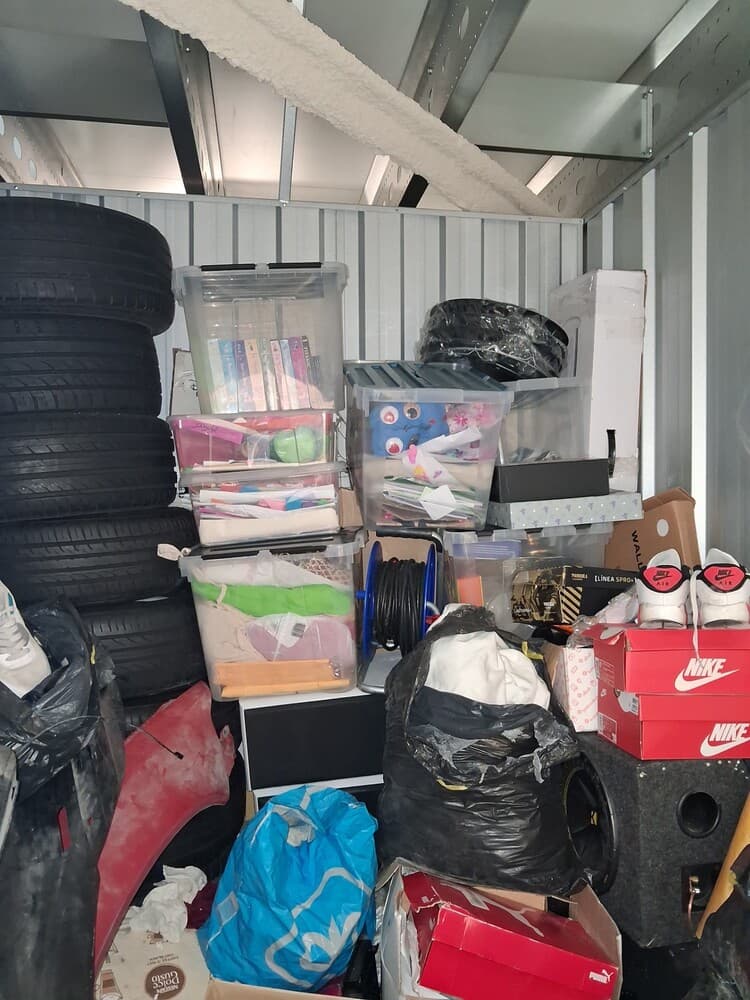 Self Storage Auction #0616