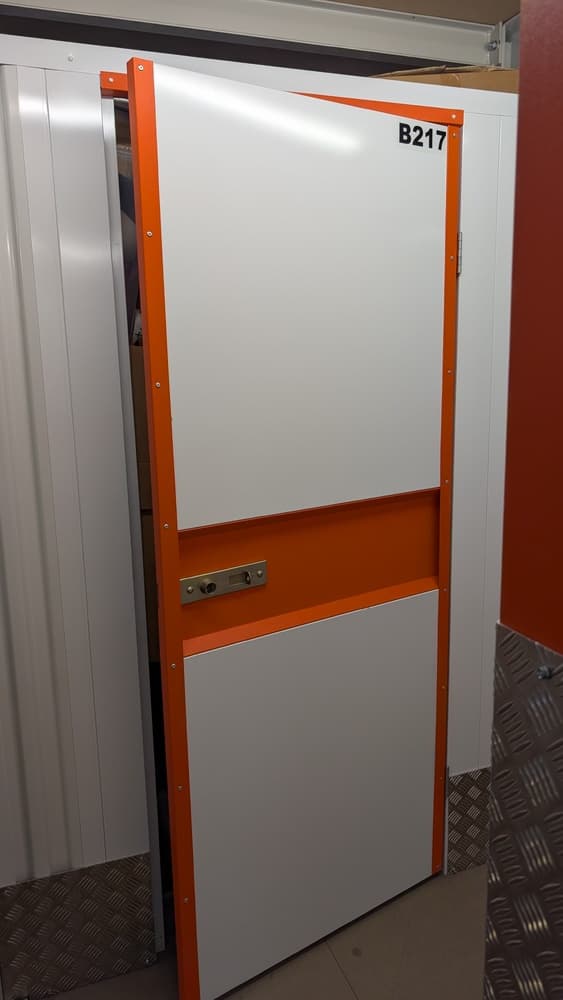 Self Storage Auction #IB-7518