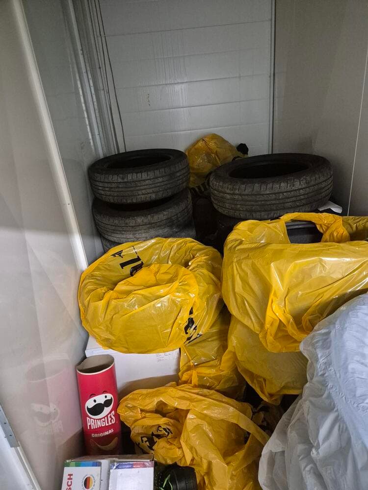 Self Storage Auction #IB-7016