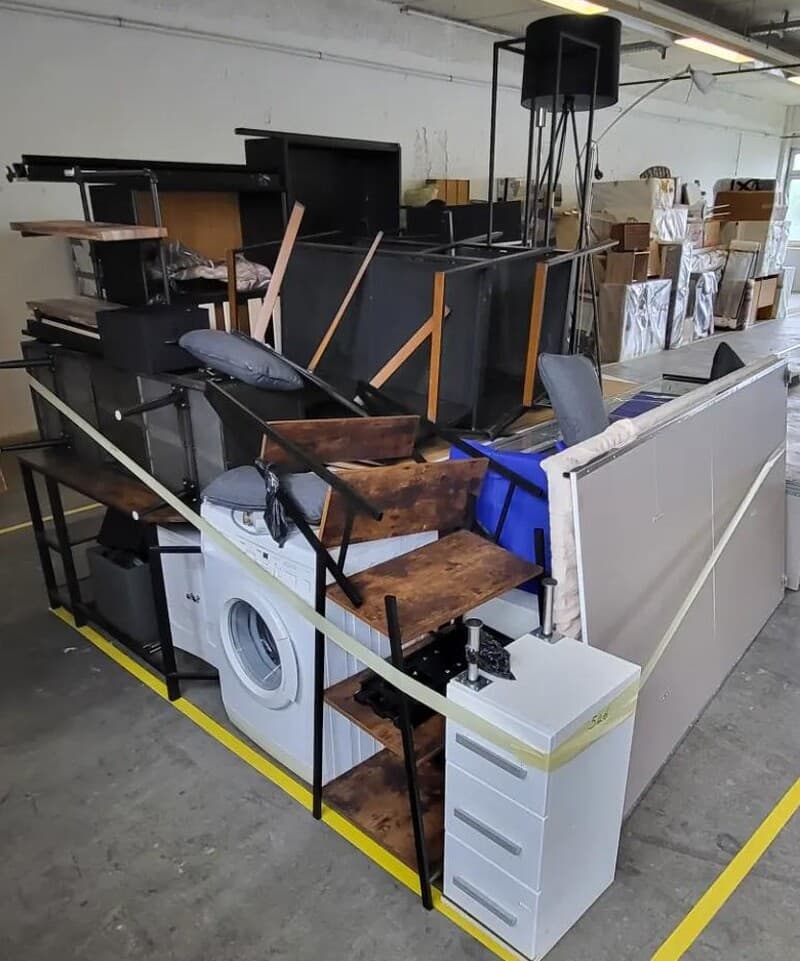 Self Storage Auction #IB-2922