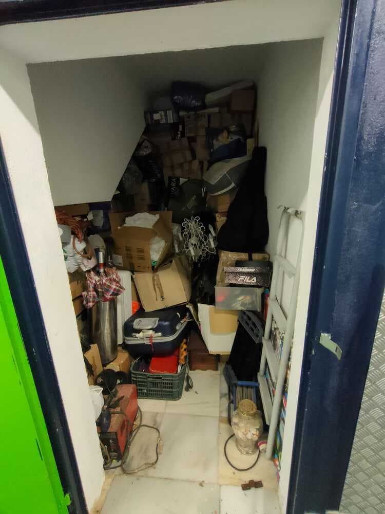 Self Storage Auction #IB-7694