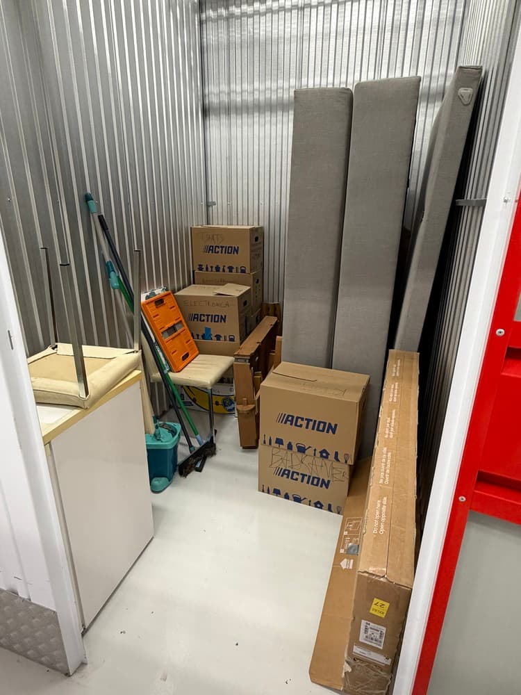 Self Storage Auction #IB-8679