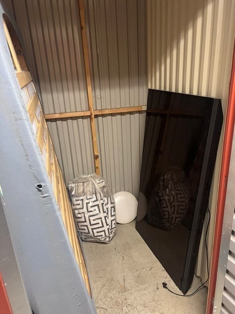 Self Storage Auction #IB-2275