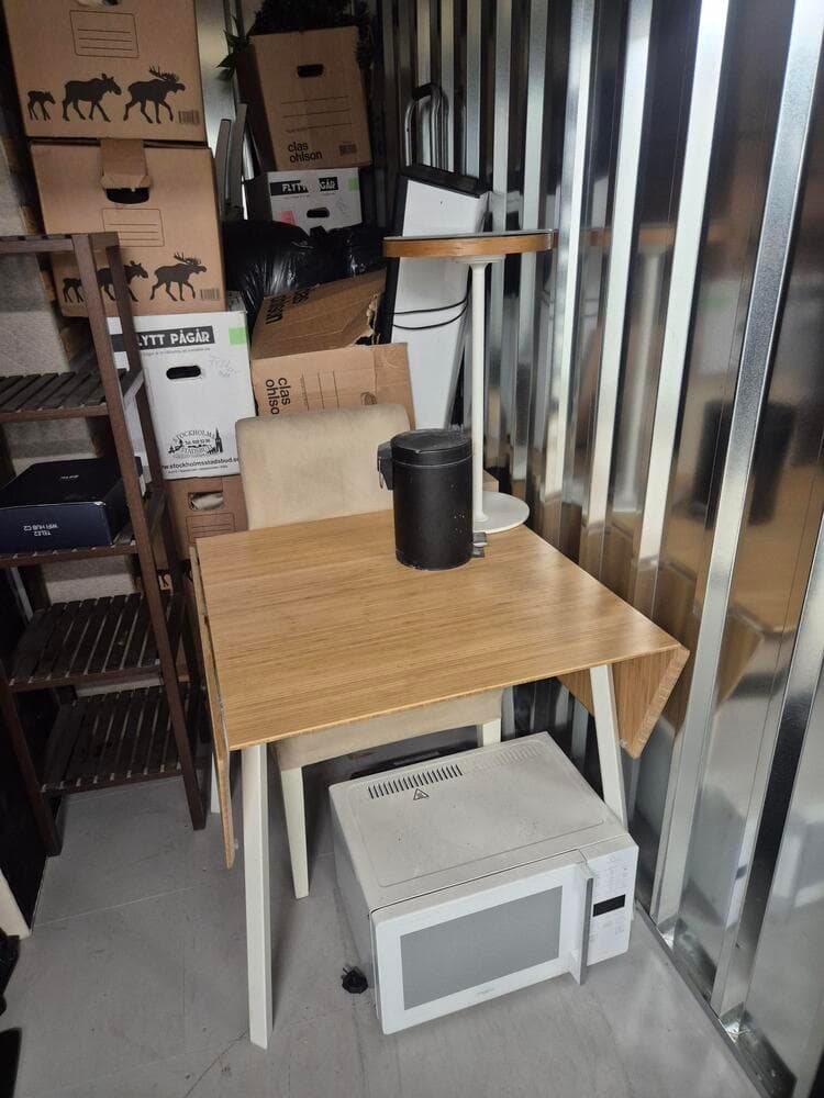 Self Storage Auction #IB-1989