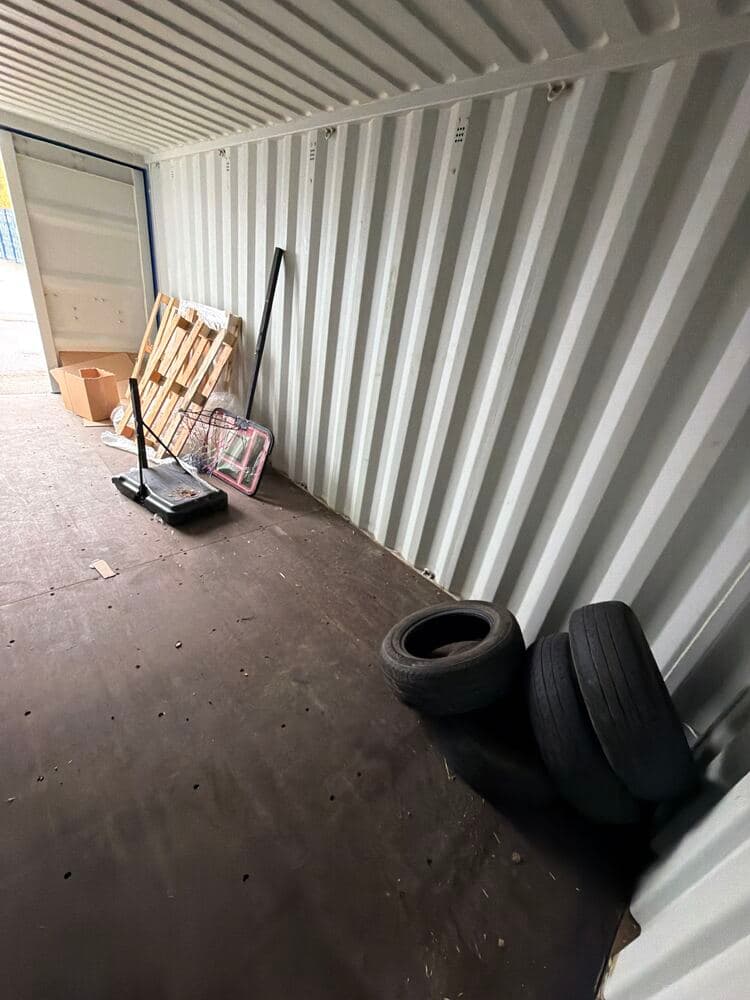 Self Storage Auction #IB-3503