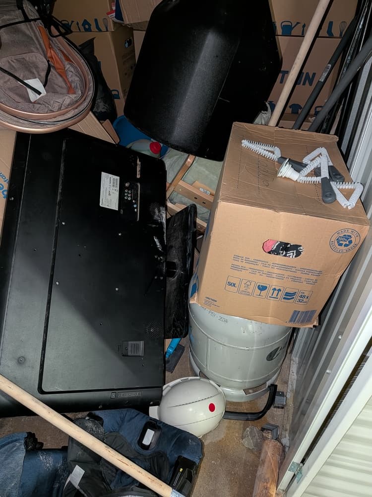 Self Storage Auction #IB-2158