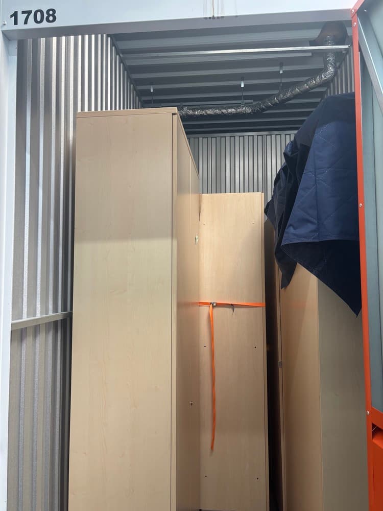 Self Storage Auction #IB-3260