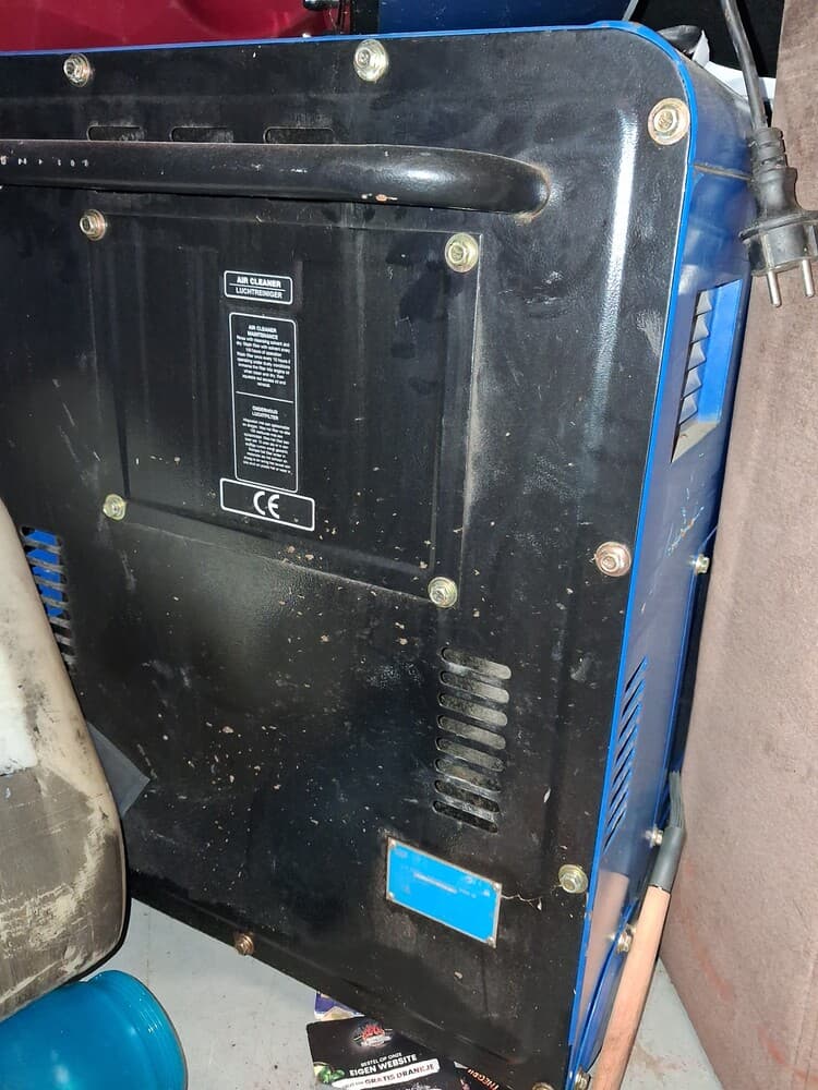 Self Storage Auction #1007