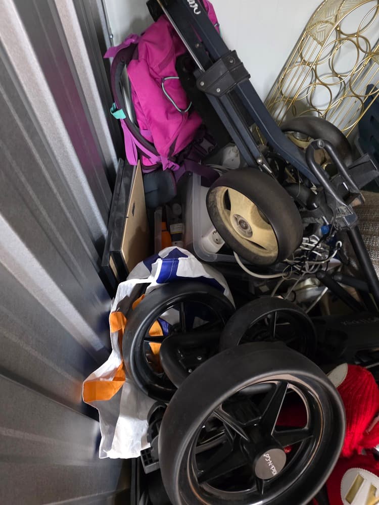 Haarlem XXL Self storage auction IB-8730