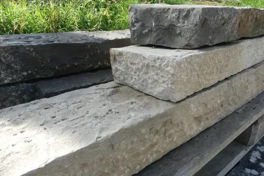 Geschäftsauflösung IBH Projektbau GmbH - Fahrzeuge, Material, Werkzeug, Köppl, Pflastersteine, Anhänger