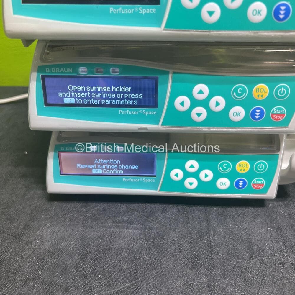 4 x B.Braun Perfusor Space Syringe Pumps Including 3 x NiMH Batteries (Powers up) **RI** - image 2