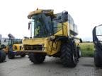 EFL Finance combine harvester New Holland CSX 7070 2009 with heder and wózek - Machinery and equipment - Agricultural and forestry machinery - EFL Auctions
