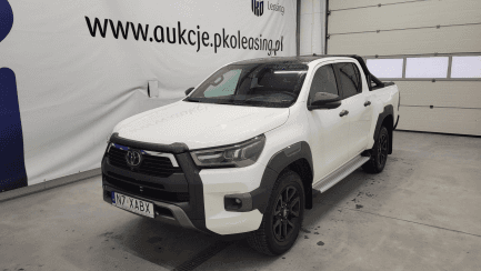 Toyota Hilux 2.8 D-4D Double Cab Invincible 4x4 aut