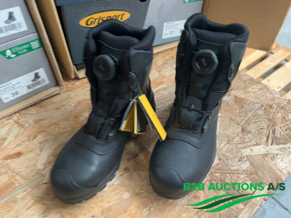 Pallet with shoes and boots - image 3