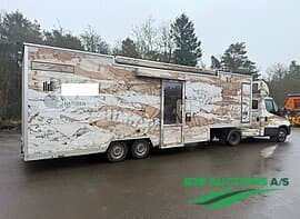 IVECO 35C17 3,0D, WB3000 front trailer with HAMMAR BOMMER trailer/hanger with automatic awning and entrance door.