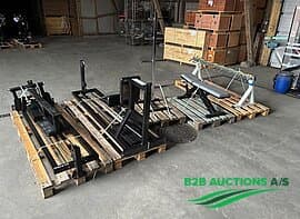 Eleiko training machines - 1 weight bench - 2 racks for weights