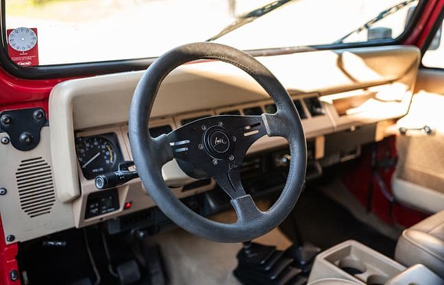 1991 Jeep WRANGLER - image 5