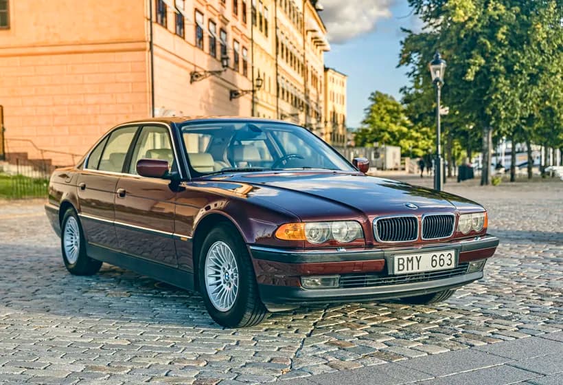 1999 BMW 740i