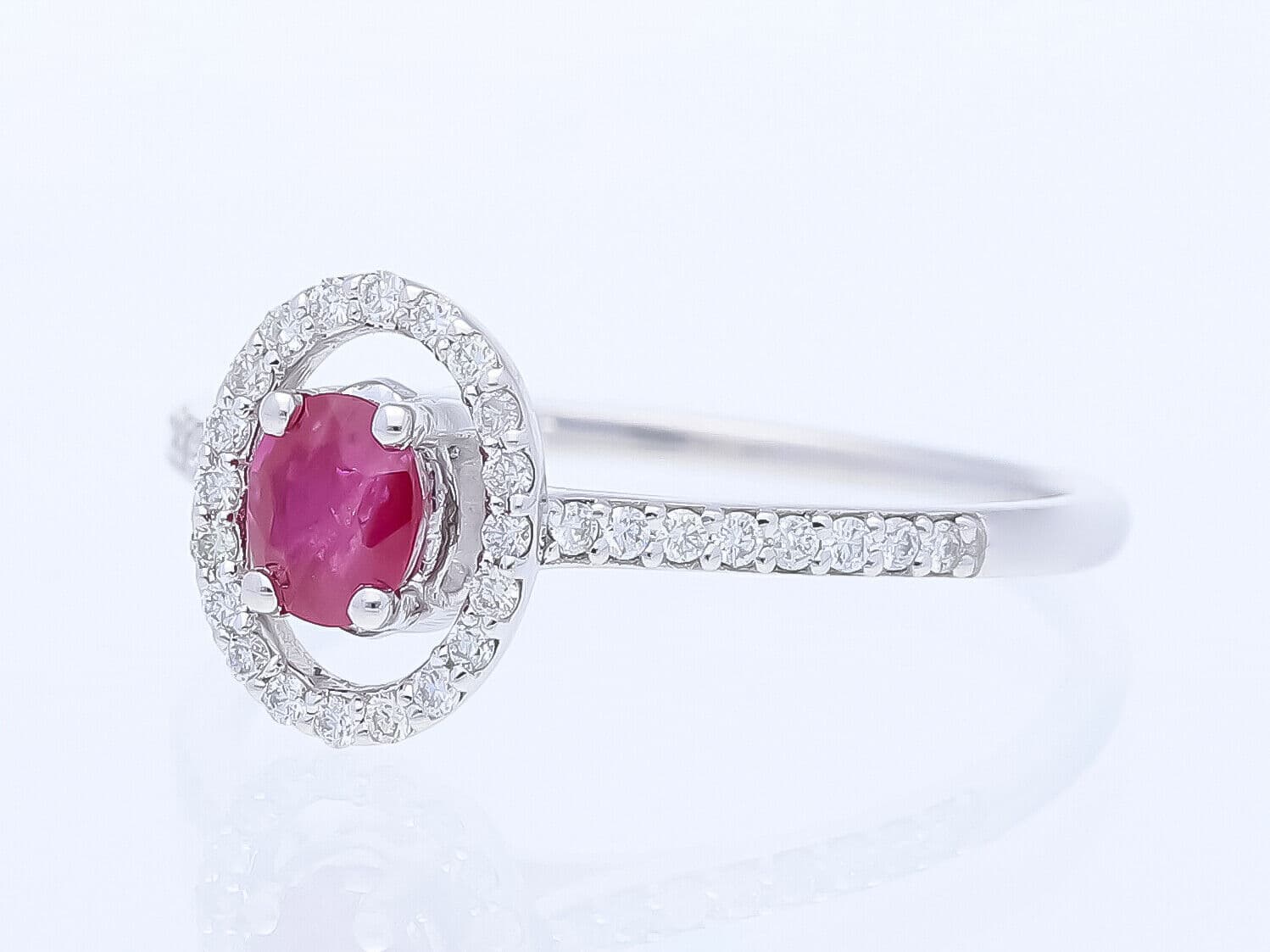 Ring+0,63+ct.+Rubin,+Diamanten+750+Weißgold+18+Karat+IGI+Zertifikat - image 3