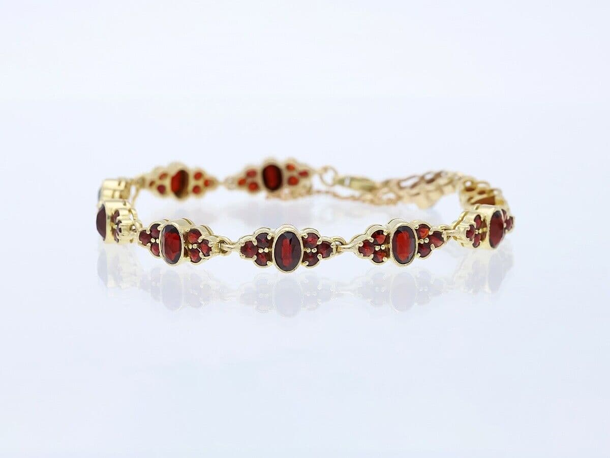 Armband+10,00+ct.+Granate+333+Gold+/+8+Karat