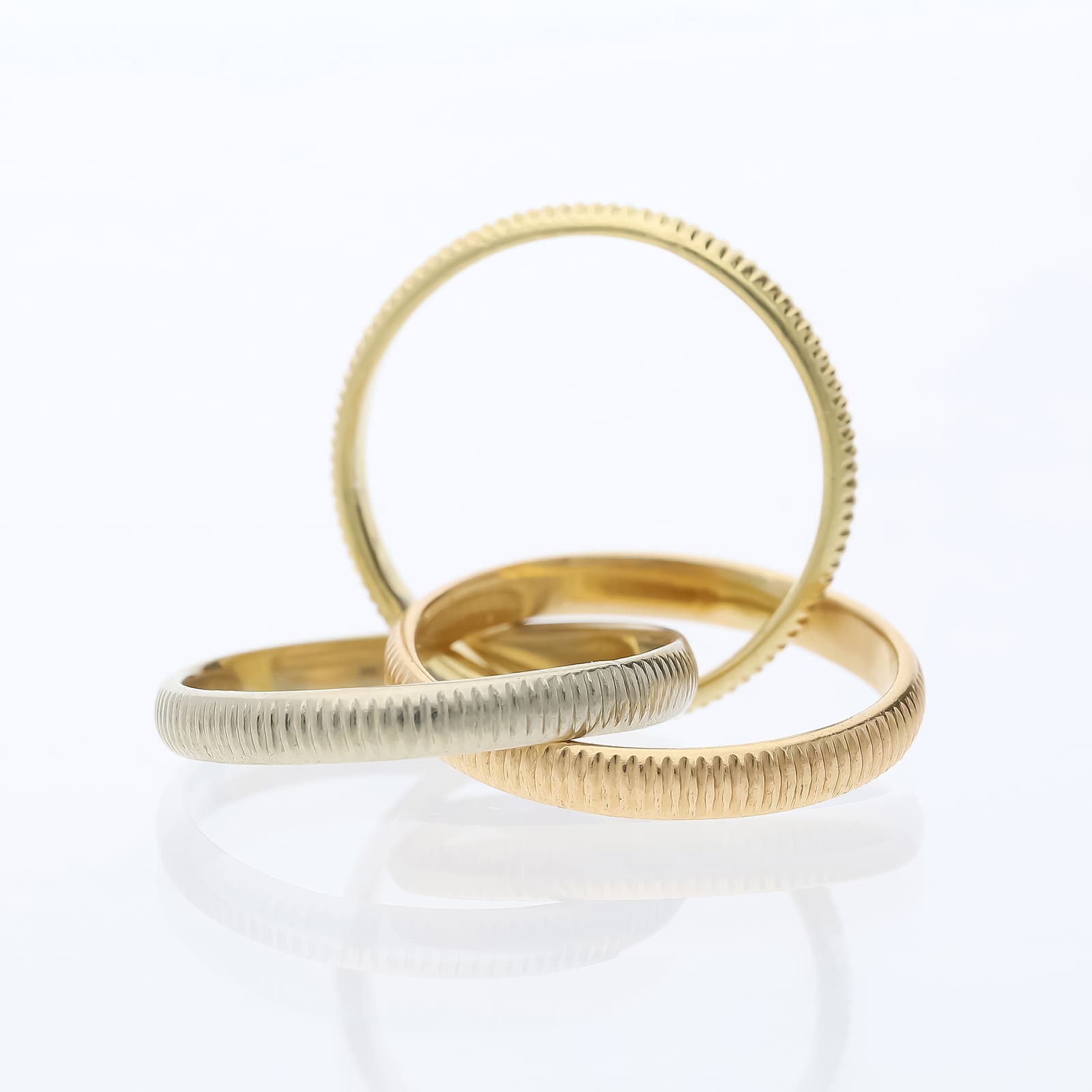 Cartier+Trinity+Ribbed+Design+Ring+750+Gold+/+18+Karat - image 5