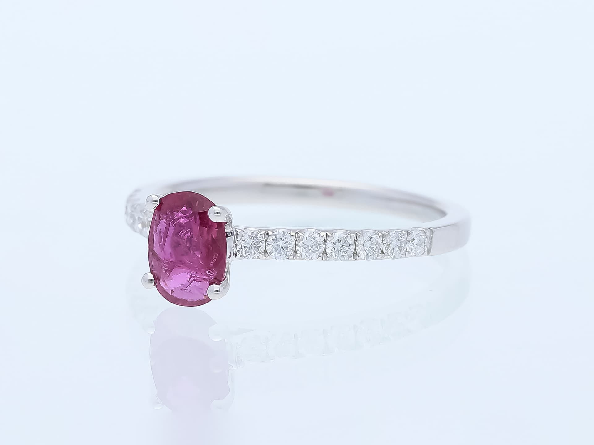 Ring+1,01+ct.+Rubin,+Diamanten+750+Gold+/+18+Karat+IGI+Zertifikat - image 2
