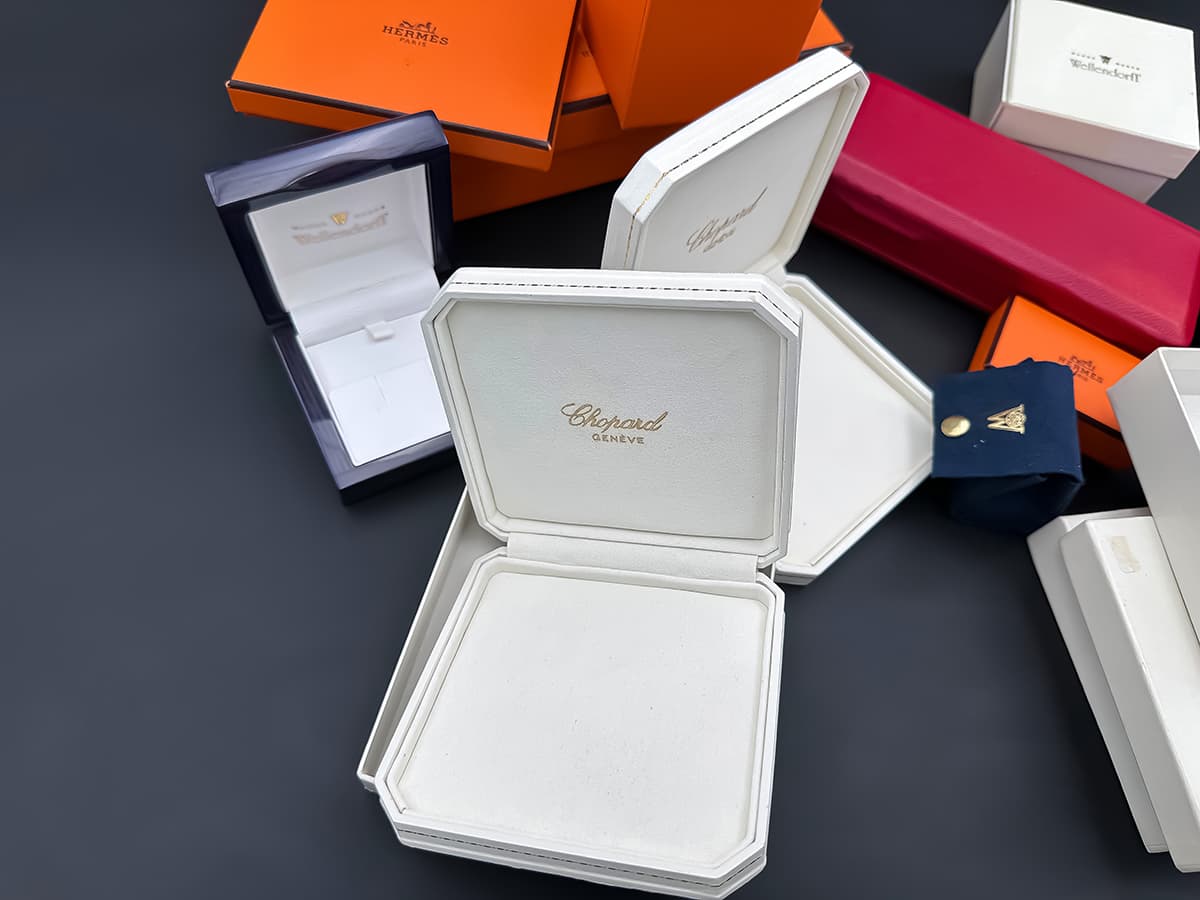 10+originale+Schmuckboxen+&+Etuis+von+Hermés,+Bvlgari,+Wellendorff,+Chaumet,+Chopard - image 5
