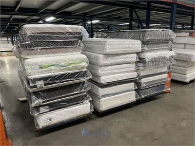 Wegens faillissement PIERRE MANSION. PVL COMM V - Oude heftruck te Lille