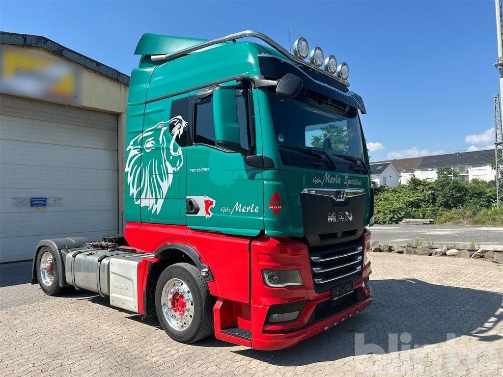 LKW / Sattelzugmaschine MAN TGX 18.520 LL SA Lowliner (2023) - image 2
