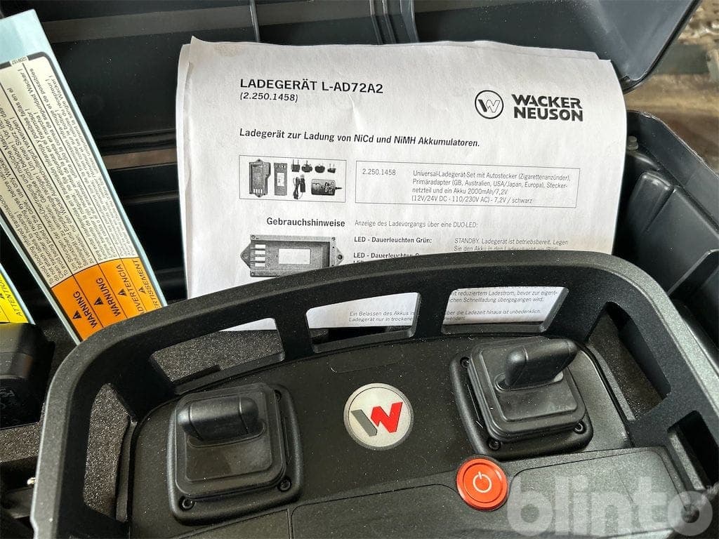 Radio control for Wacker Neuson vibrating plate - image 2