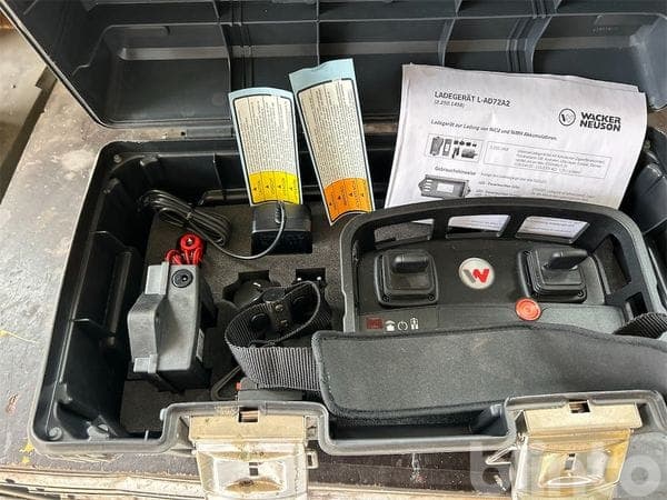 Radio control for Wacker Neuson vibrating plate