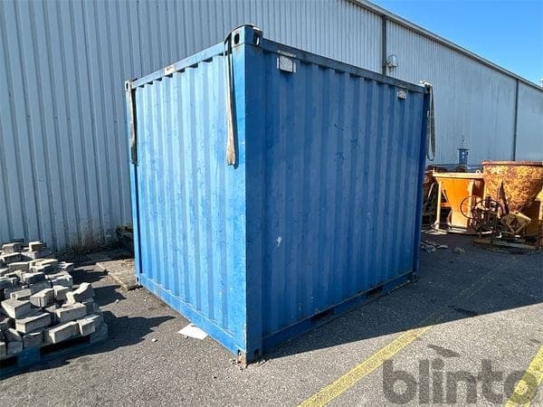 Storage container (10 feet)