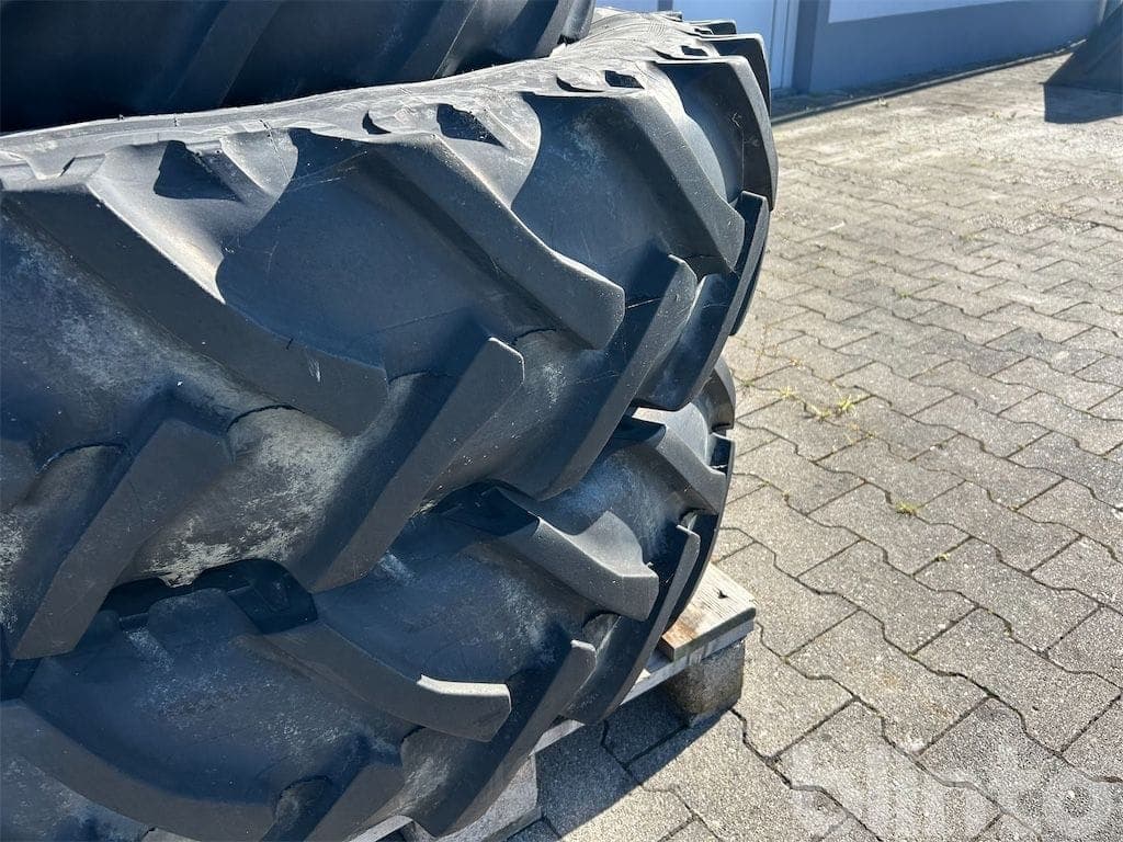 Care tyres Kormoran 12.4R36 and 11.2R24 - image 3