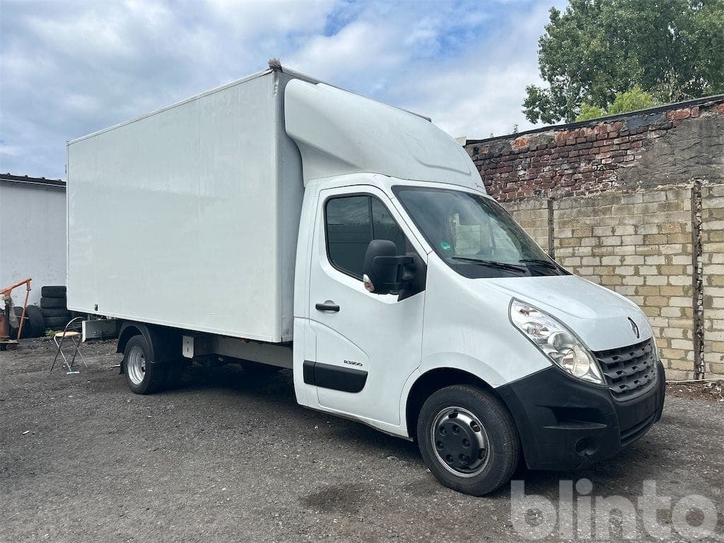 Truck with case body Renault Master R3500 (2011) - image 2