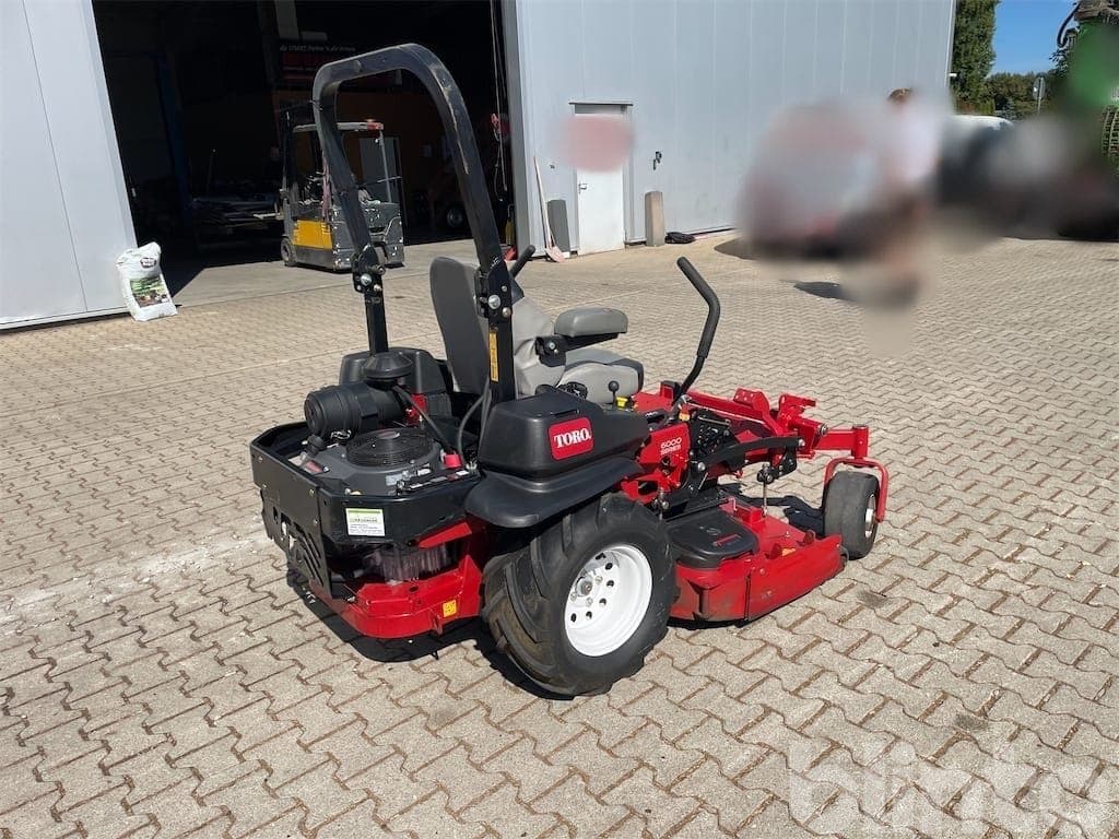 Zero turn radius mower Toro Z Master Profi - image 4