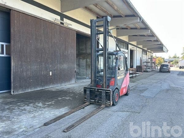 Gabelstapler                        Linde H30D (2006)