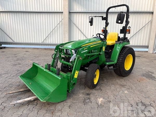 Traktor                        John Deere 3025E (Vorführmaschine, 2022)