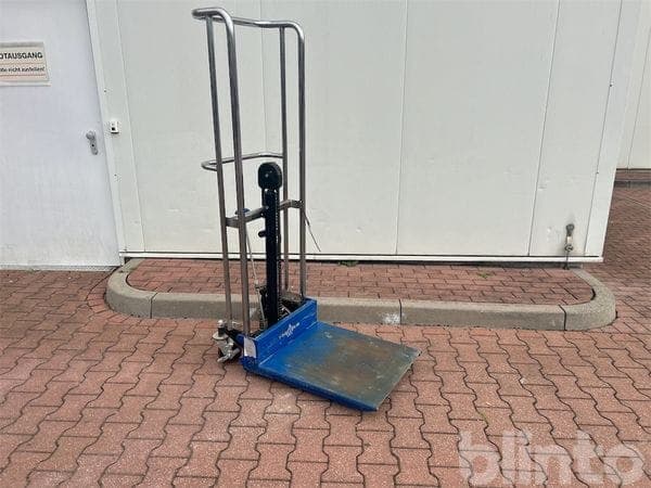 Manual high-lift truck Silverstone (2016)