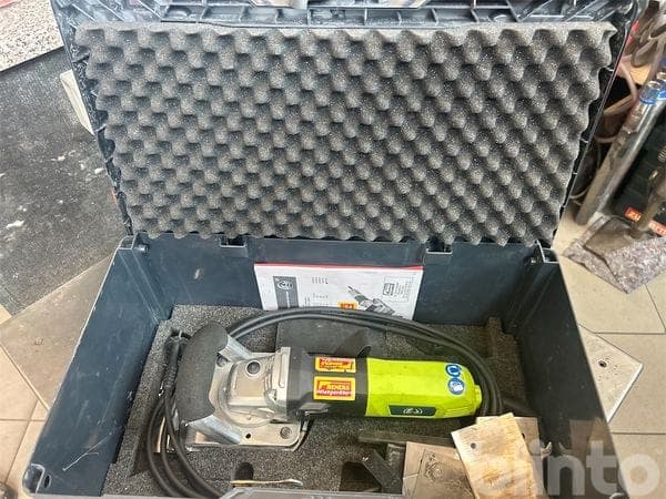 Flooring remover Wolff Junio-Stripper in a transport case