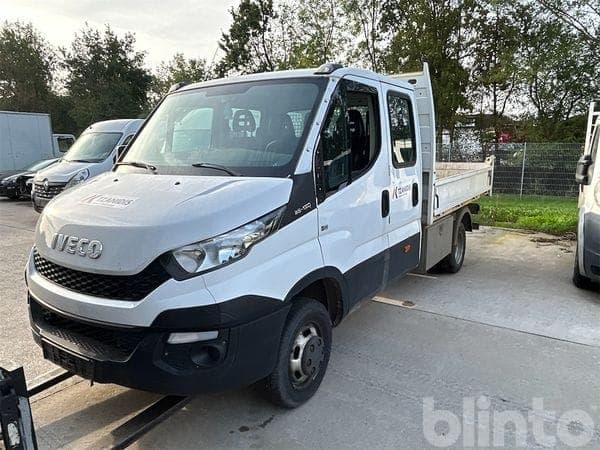 Doppelkabinen-Kipper IVECO Daily Ersatzteilträger / nicht fahrbereit