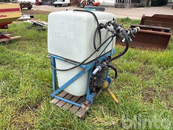 Spray tank (400 litres)