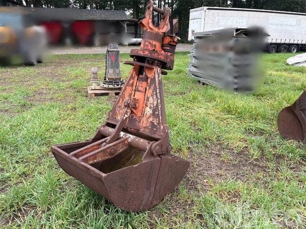 Atlas Two-Shell Grapple Bucket