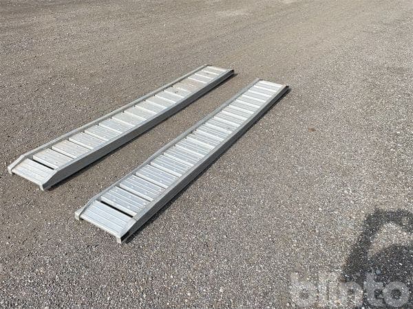 Aluminium loading ramps 2.80 m