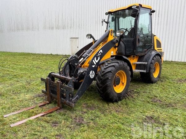 Wheel loader JCB 409 (2015)