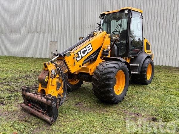 Telehandler JCB TM 220 (2023)