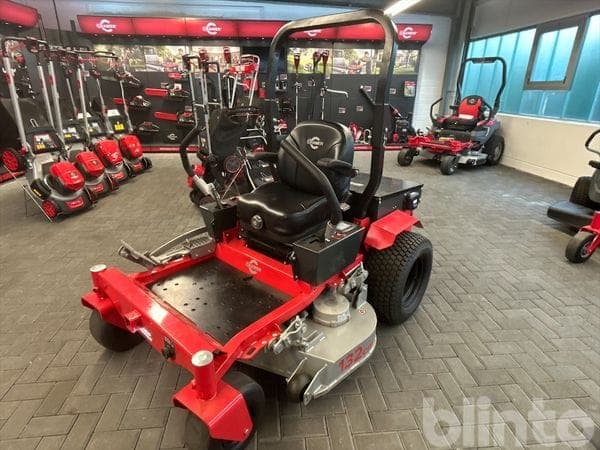 Zero-turn mower CRAMER 82ZT132 (2025)