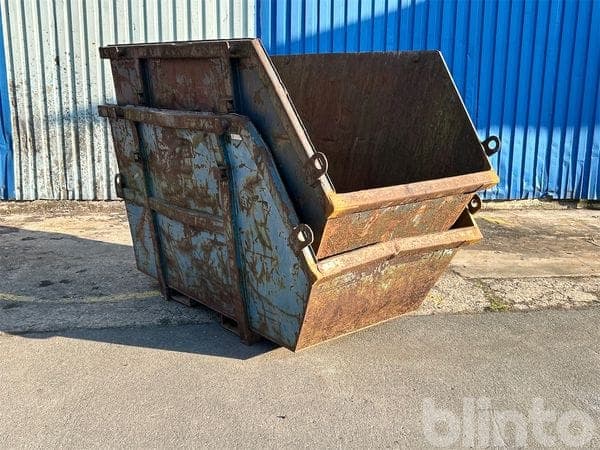 2 Stahl-Schüttgutbehälter                        / Kippcontainer
